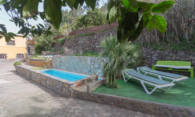 Teror Villa | Casa Besan - 6BR Private Pool, Terrace & Parking