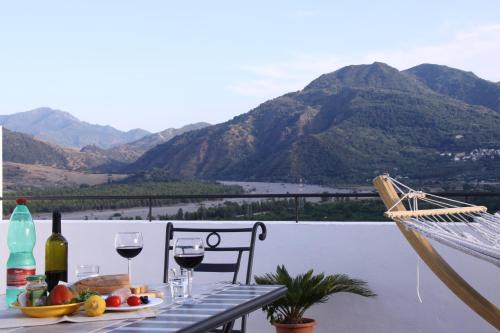 Rodi Milici Apartamento | Casa Bianca Grande