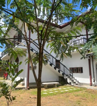 Kaduwela Apartamento | Casa Bianconera