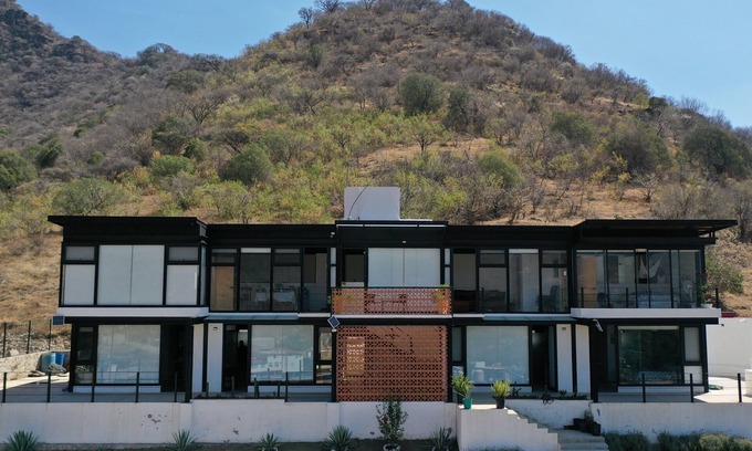 San Pedro Casa | Casa Bimali. Increíbles montañas rodeando este cómodo espacio pet-friendly.