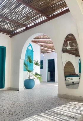 Adam Chalet De Esquí | Casa Blanca - calm space for soul revival