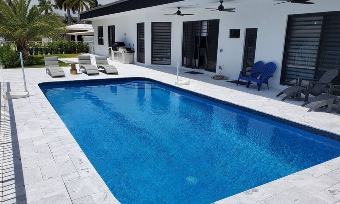 Cypress Lakes Casa | Casa Blanca Intracoastal Waterway 4 bedroom, 3.5 bath newly renovated
