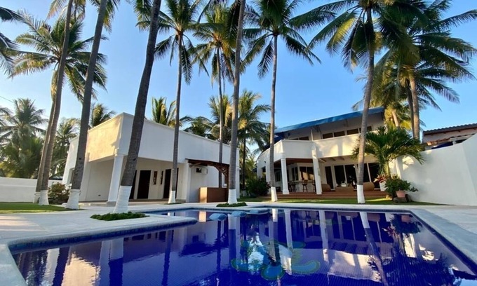 Costa Del Sol Casa | Casa Blanca Ocean Front