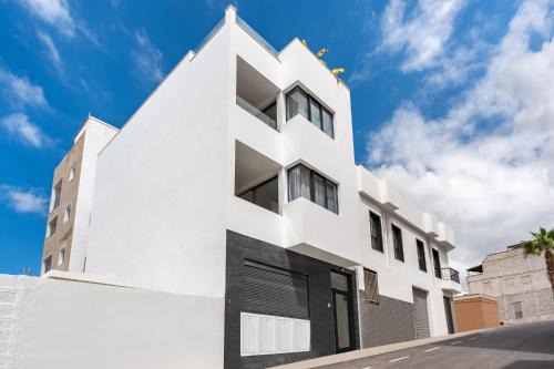 Playa San Juan Apartamento | Casa Blanca Tenerife