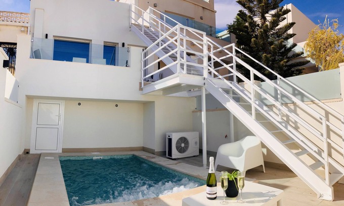 San Miguel de Salinas Casa | Casa Bohemios VERDE : Modern House - Hydromassage Pool at the Costa Blanca