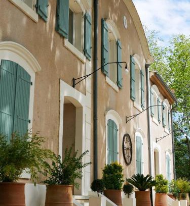 Villeseque-des-Corbieres Hotel | Casa Bonnafous