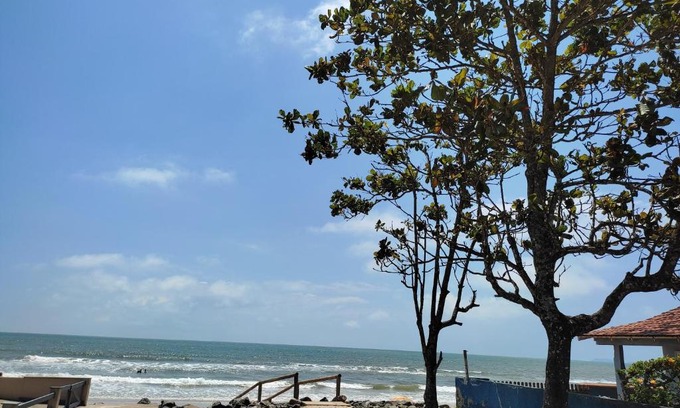 Itapoa Casa | Casa Brisa do Mar Itapoá conforto à uma quadra da praia