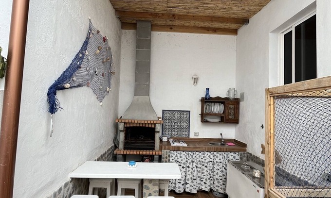 Los Gavilanes Casa | Casa Brisa Marina, en tranquilo pueblo costero.