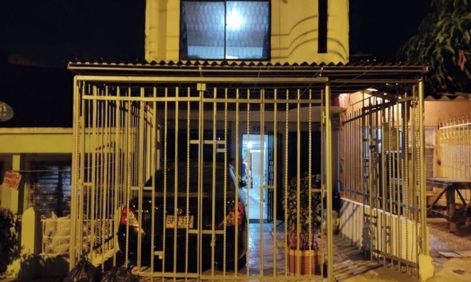 El Bosque Casa | Casa Bruxelles two storiesnn