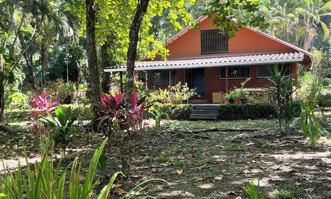Carate Casa | Casa Carate : Simple, Sustainable, Near Corcovado National Park in Carate!