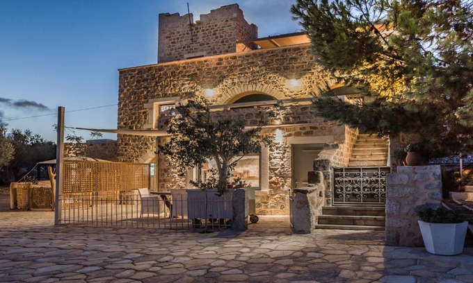 Omales Casa | casa cabinari MANH