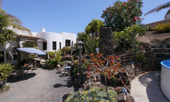 Guatiza Casa | CASA CALDERETA, casa de campo en naturaleza única.