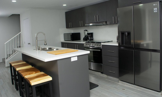 Cali Casa | CASA TOTALMENTE RENOVADA CON TODA LAS COMODIDADES Y CARACTERISTICAS DE ALTA GAMA
