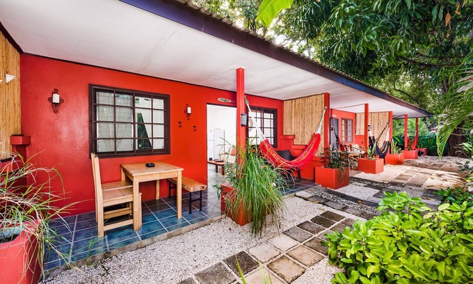 Palm Beach Estates Apartamento | Casa Camaleon 5 🏄 2 bed beach cabina