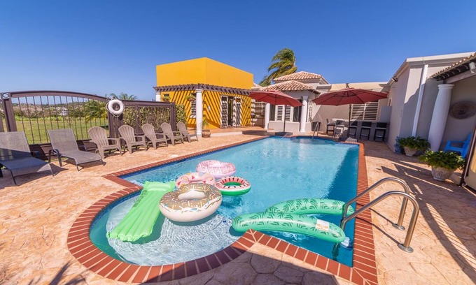 Isabela Casa | CASA CANAVERAL-TropicalPrivatePool-14Family-sized! Near Rafael Hernandez Airport