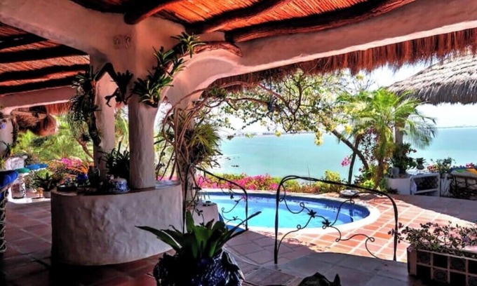 Playas Casa | Beautiful beachfront property. With the best view of the coast. Up to 20 guests.