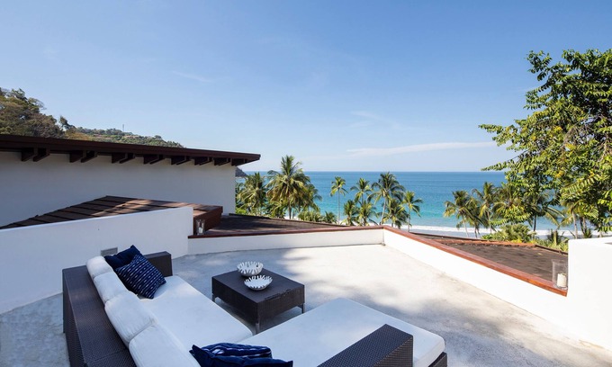 Jaco Villa | Casa Caracola en la playa de arena blanca junto a los Sueños Resort