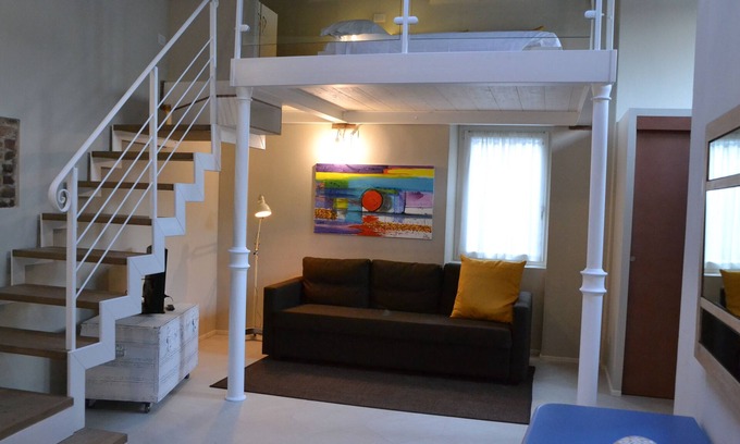 Lazise Old Town Apartamento | Casa Carlottina - Loft en el corazón de Lazise