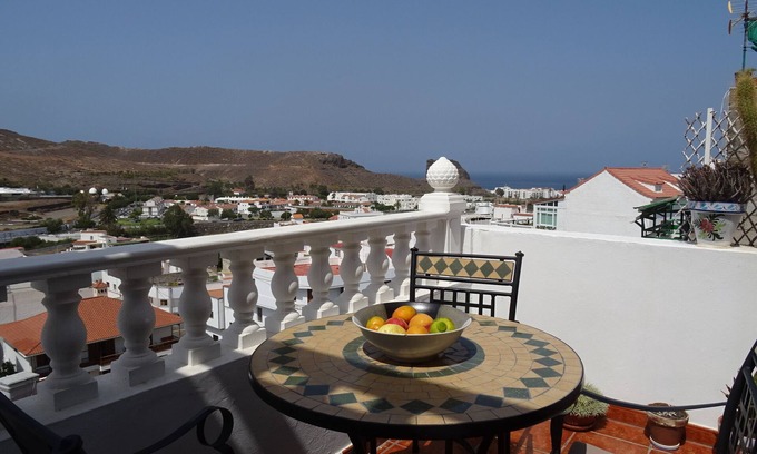 Agaete Apartamento | Casa Carmen es un lindo apartamento con vistas panorámicas y una terraza soleada