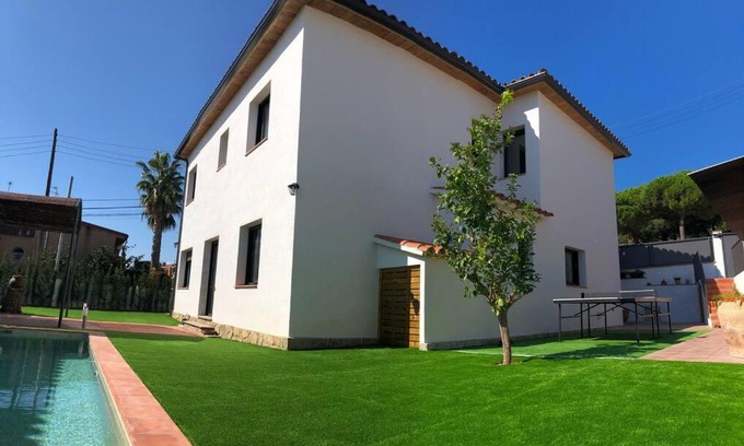 Sant Vicenc de Montalt Casa | CASA CENTRO DEL PUEBLO CON PISCINA PRIVADA