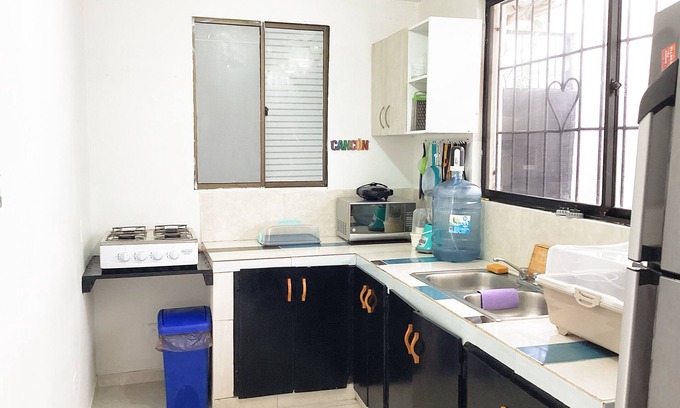 Barrio Obrero Casa | Casa Central Queen