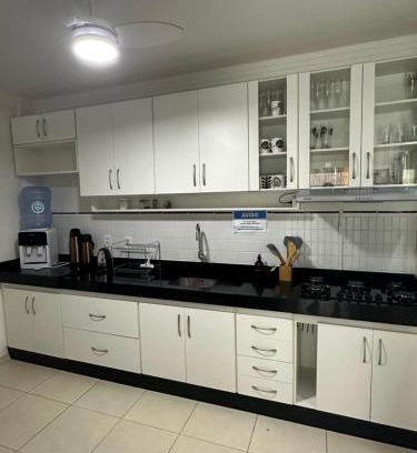 Castelo Branco Casa | Casa com 02 quartos, Meia Praia - Itapema