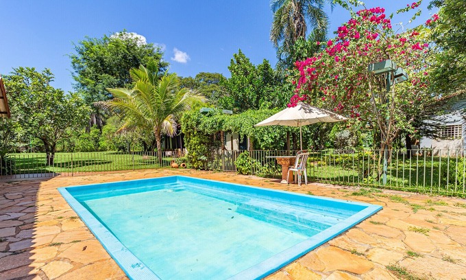 Goiania Casa | Casa com lareira, piscina e muito lazer em Goiânia