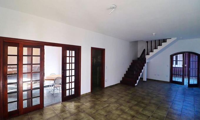 Jardim Imperador Casa | Casa com lazer a 500 metros da praia em Peruibe
