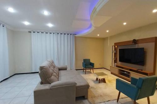 Sao Luis Casa | CASA com piscina 4 quartos 2km da praia do Aracagy 15 pessoas