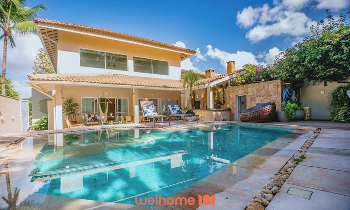 Pereque Casa | Casa com piscina a 5 minutos da praia no Guaruja
