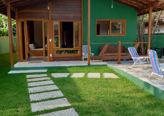 Pereque Casa | Casa com piscina aquecida em condomínio fechado