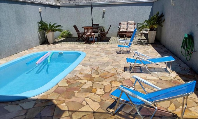 Guaratuba Casa | Casa com piscina duas quadras da praia