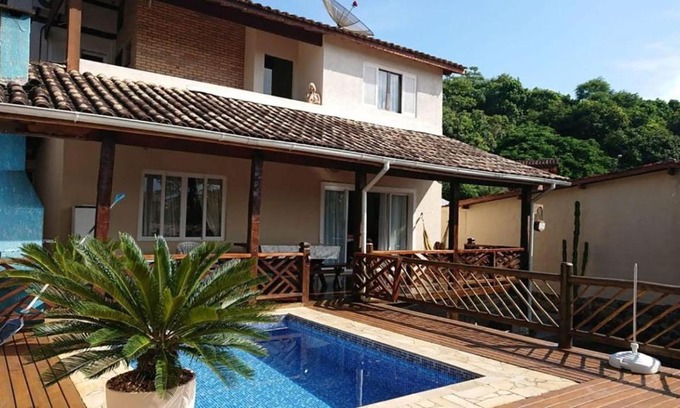 Veloso Casa | Casa com piscina e lazer completo em Ilhabela SP