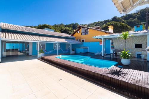 Morrinhos Casa | CASA COM PISCINA EM MORRINHOS - RUA HORTÊNCIA