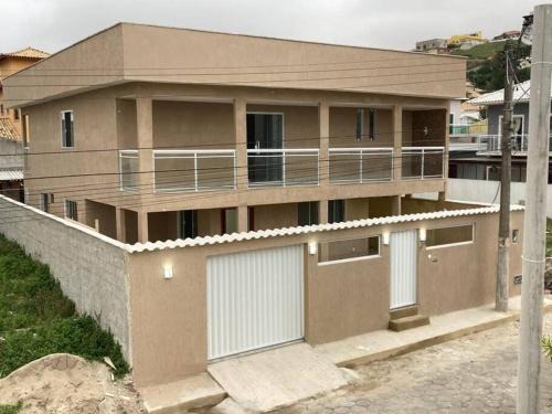 Cabo Frio Casa | Casa com piscina, grande e espaçosa no Condomínio dos Pássaros