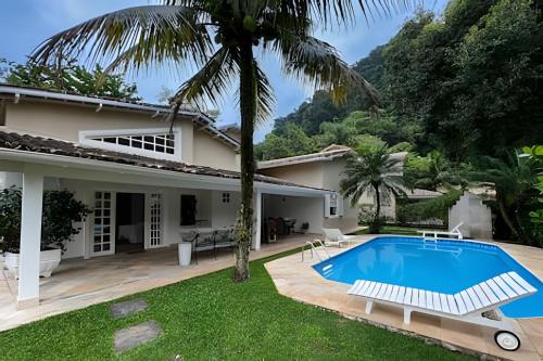 Praia do Pauba Casa | Casa com piscina privativa a 100m da Praia de Paúba