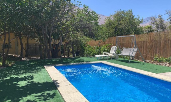 Vicuna Casa | Casa Comoda en Valle del Elqui con piscina y tinaja