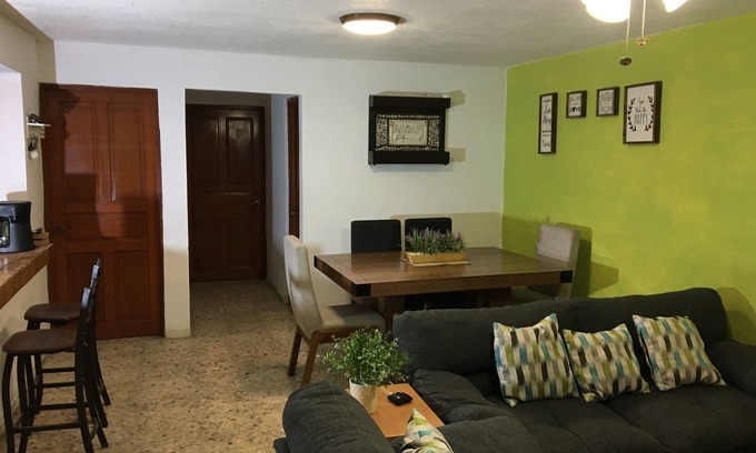 Guadalajara Casa | Casa cerca de Expo Guadalajara y Plaza del sol