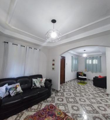 Campos Casa | Casa completa e ampla com Wi-Fi e garagem para dois veículos