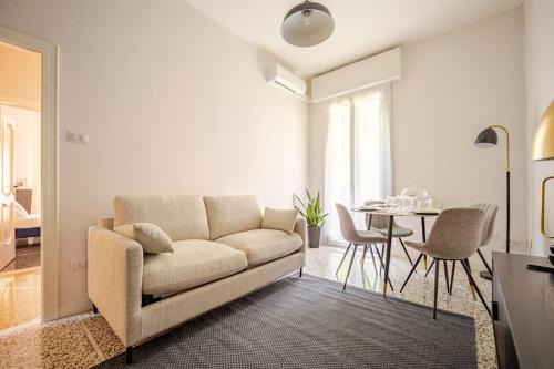 Province of Bologna Apartamento | Casa con 2 Camere da Letto e Parcheggio a Bologna