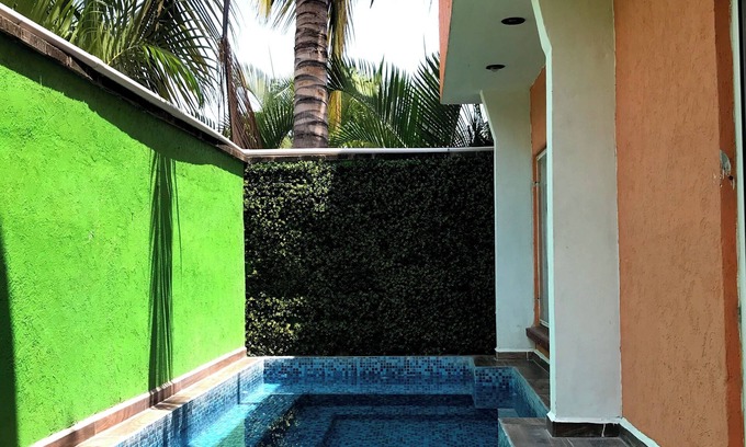 Tetecalita Casa | Casa con alberca privada, a 5 minutos del Jardín de eventos El Cid.