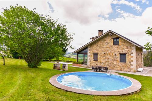 Villaescusa Casa | Casa con gran jardín y piscina en Cabarceno