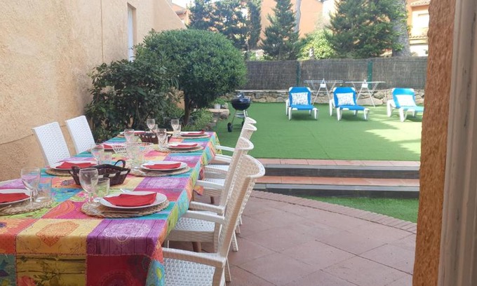 La Fosca Casa | Casa con jardín a 30 metros de la playa. VC.