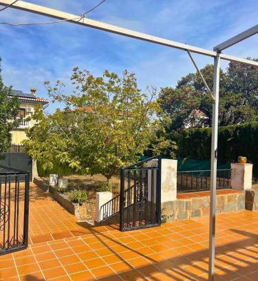 Ogijares Casa | Casa con jardín en Ogijares