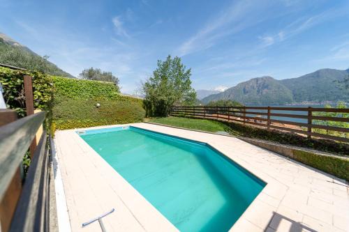 Sala Comacina Apartamento | Casa con parcheggio, piscina giardino, barbecue