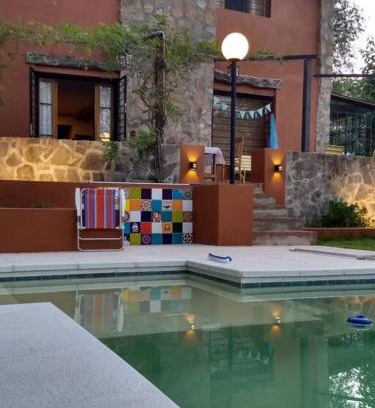 Río Ceballos Casa | Casa con pileta y quincho en sierras chicas