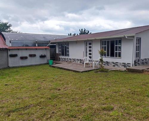 Nanegalito Casa | Casa con Piscina en Nanegalito