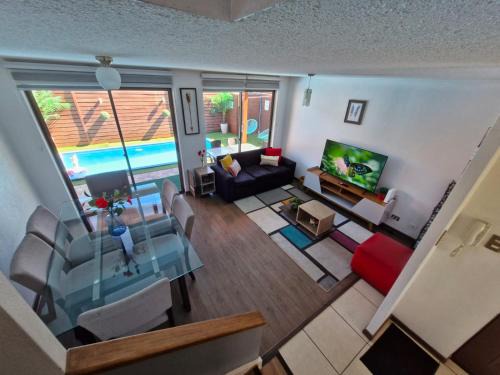 Los Angeles Casa | CASA CONDOMINIO CON PISCINA 5Personas 3Dormitorios 2Baños