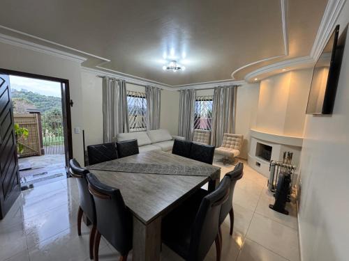 Nova Russia Casa | Casa Confortável e Climatizada, Perfeita para Todas as Estações