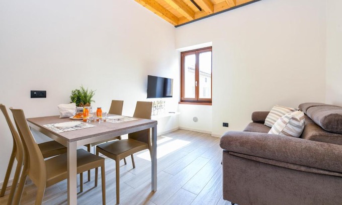 Gargnano Apartamento | Casa Contrada
